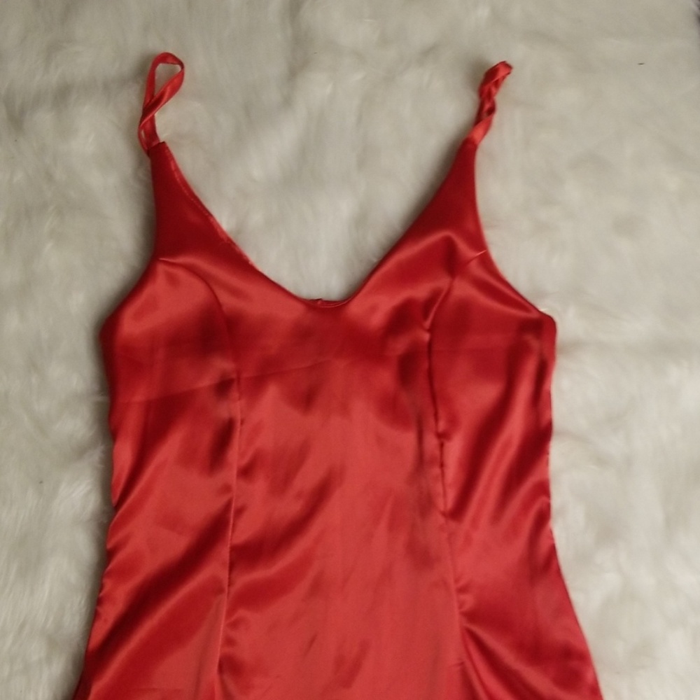 LAST ONE! Red Selena Dress Size L - Picture 3 of 5